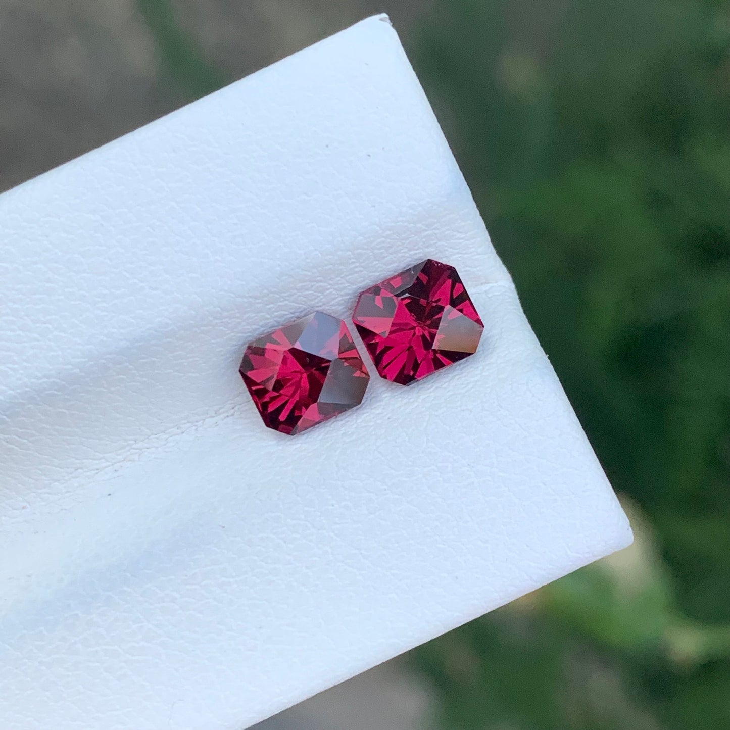 2.25 Carats Natural Faceted Bright Red Rhodolite Garnet