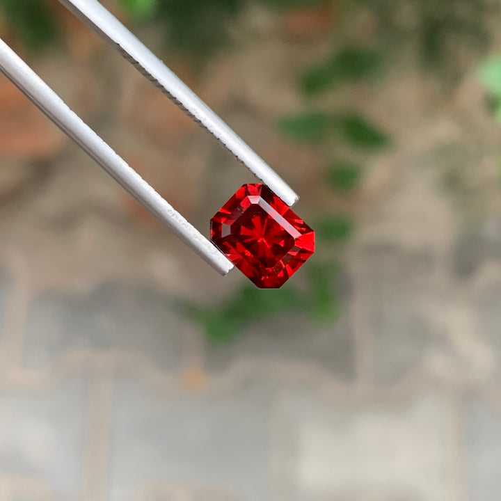 3.15 Carats Bright Loose Rhodolite Garnet