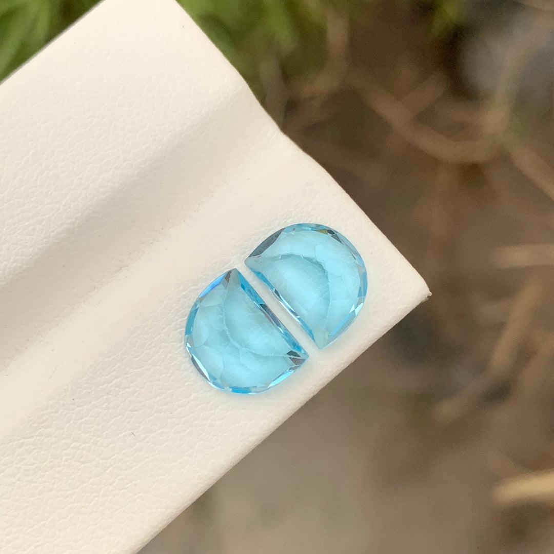 5.60 Carats Faceted Sky Blue Topaz Pair