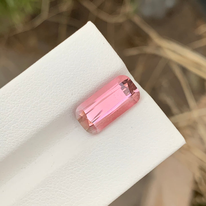 6.05 Carats Faceted Bi Color Tourmaline For Rings
