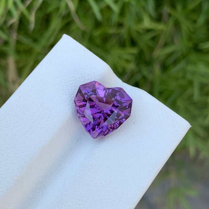 5.25 Carats Faceted Heart Shape Amethyst