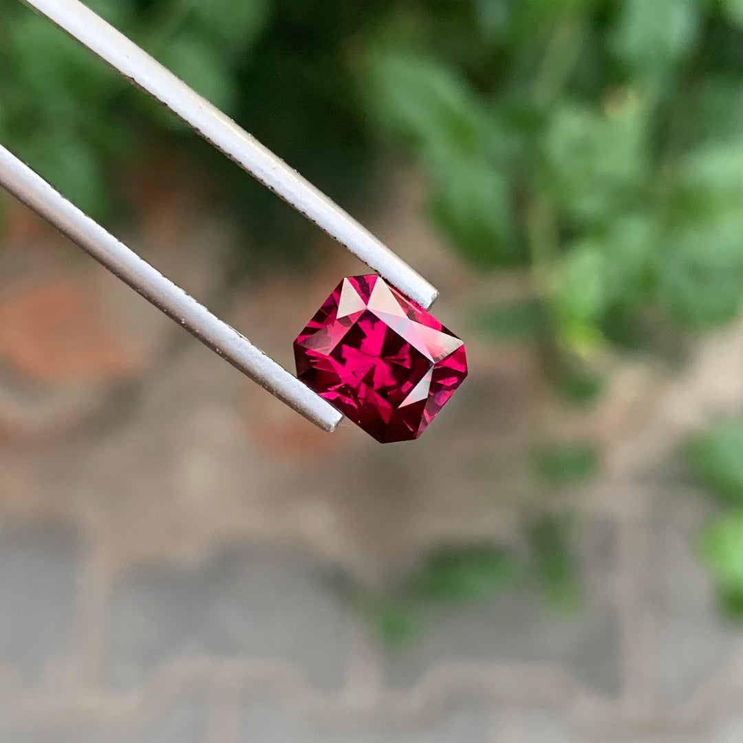 3.25 Carats Loose Pinkish Red Rhodolite Garnet