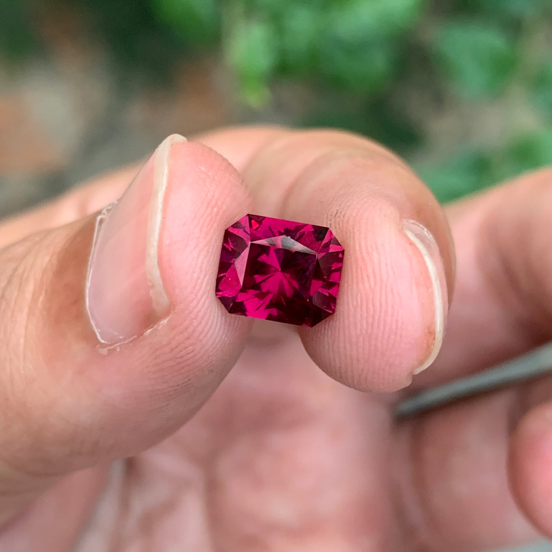 3.25 Carats Loose Pinkish Red Rhodolite Garnet