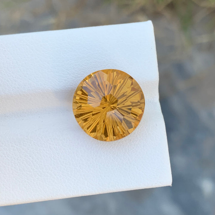 10 Carats Faceted Round Shape Honey Brown Citrine