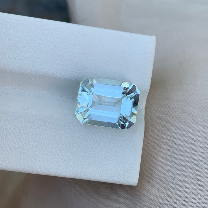 7.05 Carats Loose Emerald Shape Aquamarine