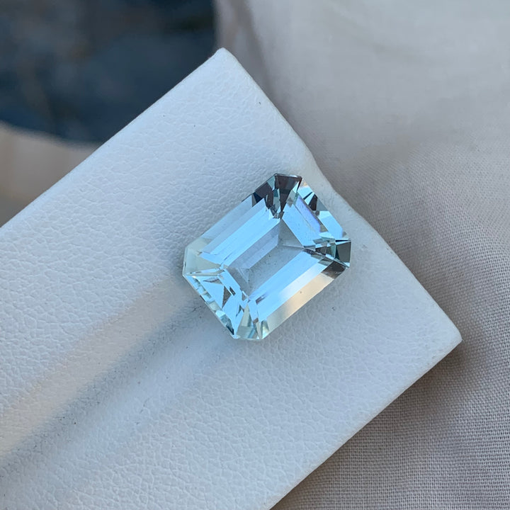 7.05 Carats Loose Emerald Shape Aquamarine