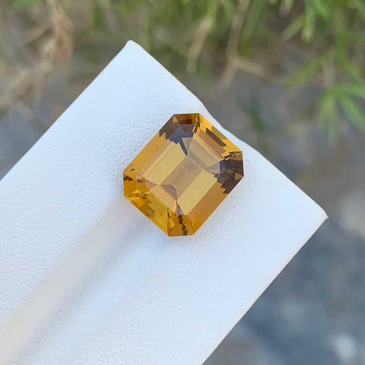 8.55 Carats Faceted Emerald Shape Honey Brown Citrine