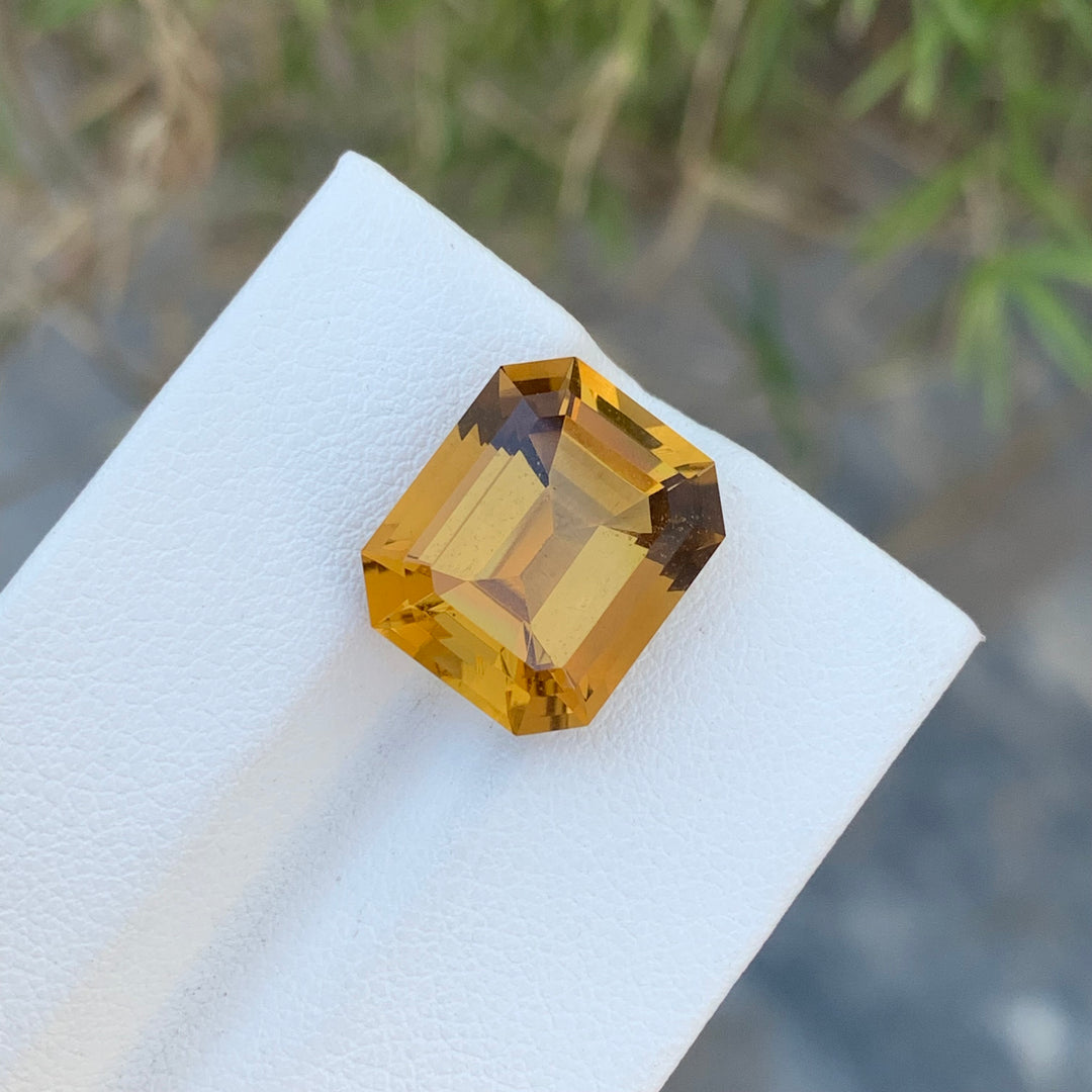 8.55 Carats Faceted Emerald Shape Honey Brown Citrine