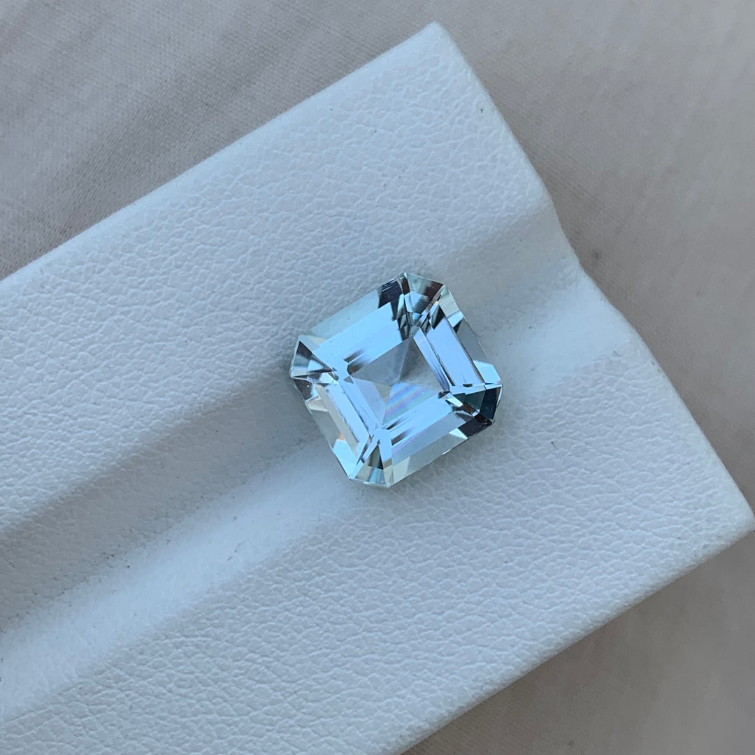 4.30 Carats Loose Octagon Shape Aquamarine