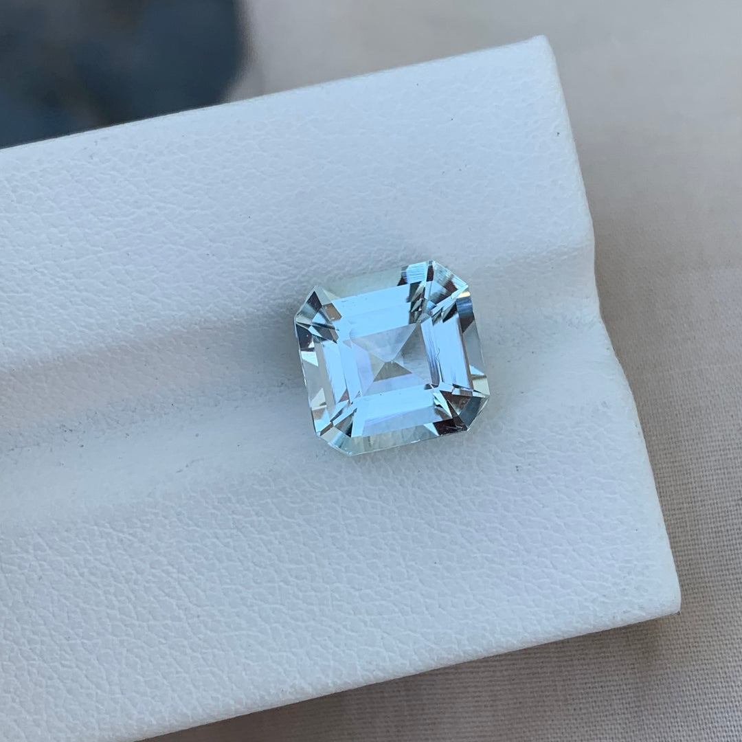 4.30 Carats Loose Octagon Shape Aquamarine