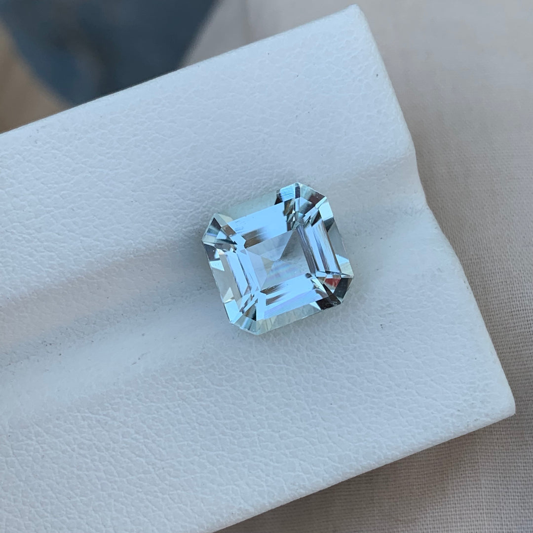 4.30 Carats Loose Octagon Shape Aquamarine