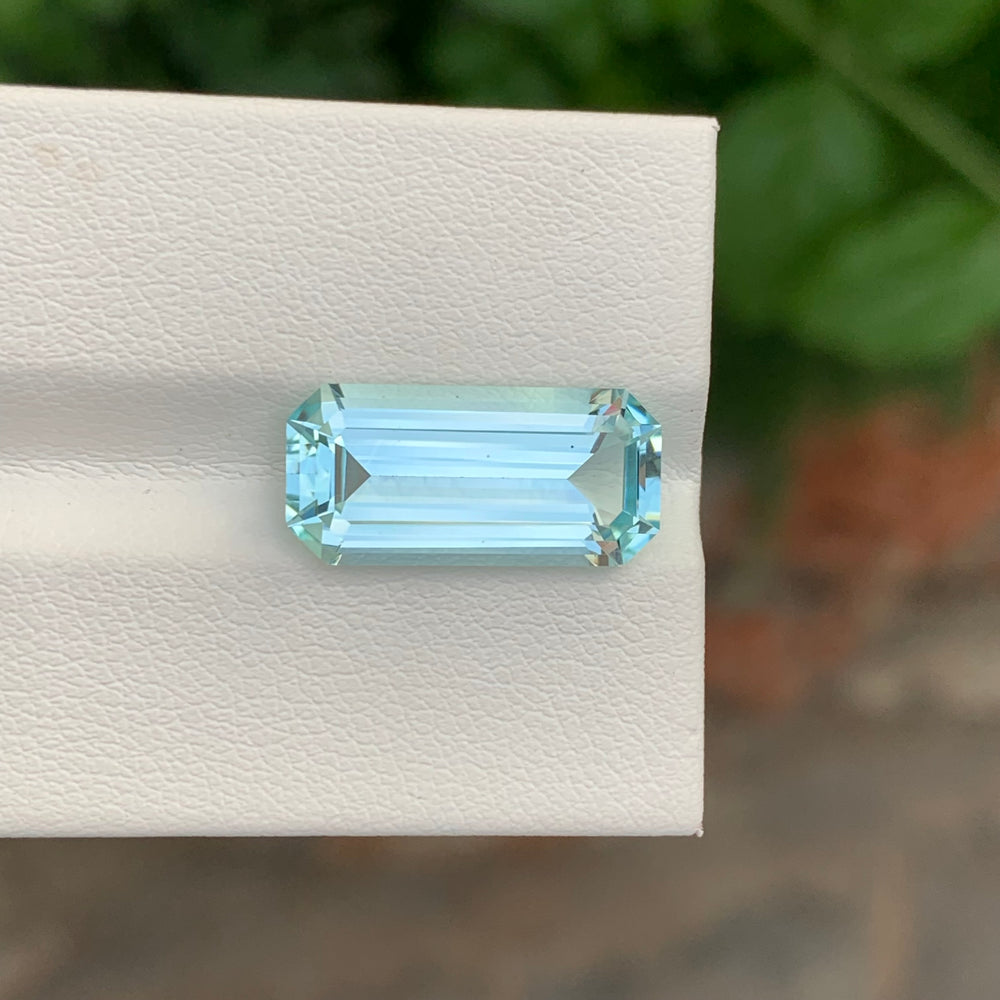 aquamarine