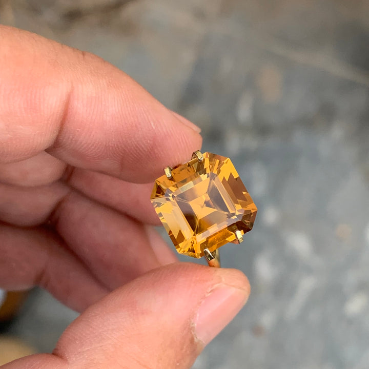 7.35 Carats Spectacular Faceted Square Shape Citrine