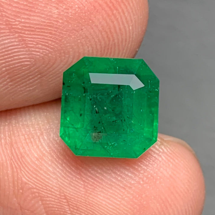 4.10 Carats Lovely Natural Loose Octagon Shape Emerald