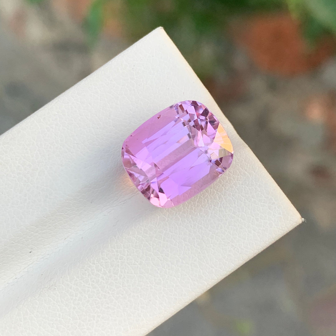 14.00 Carats Cushion Shape Faceted Kunzite Gemstone