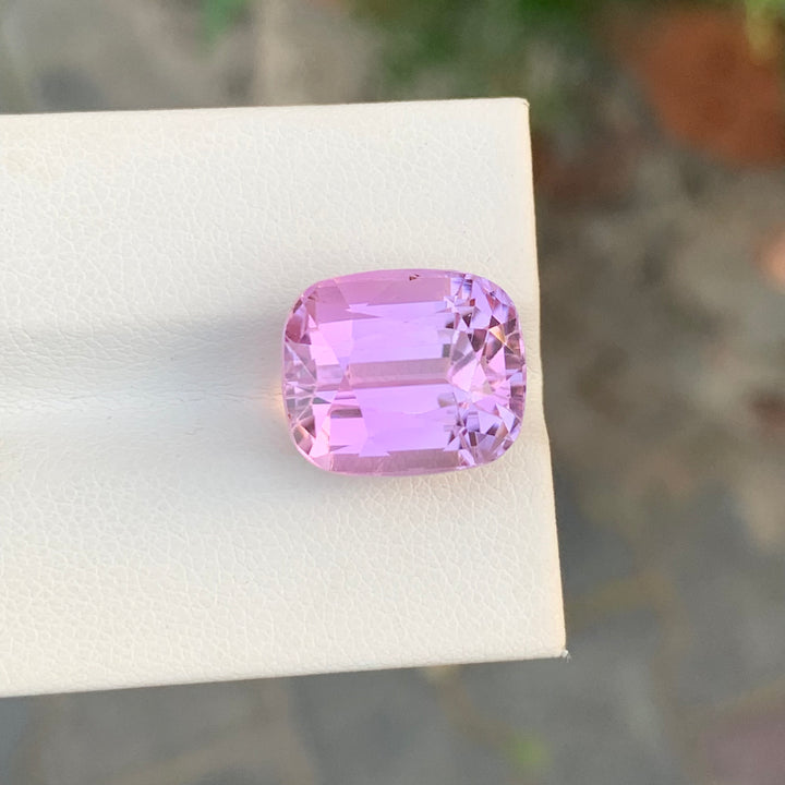 14.00 Carats Cushion Shape Faceted Kunzite Gemstone