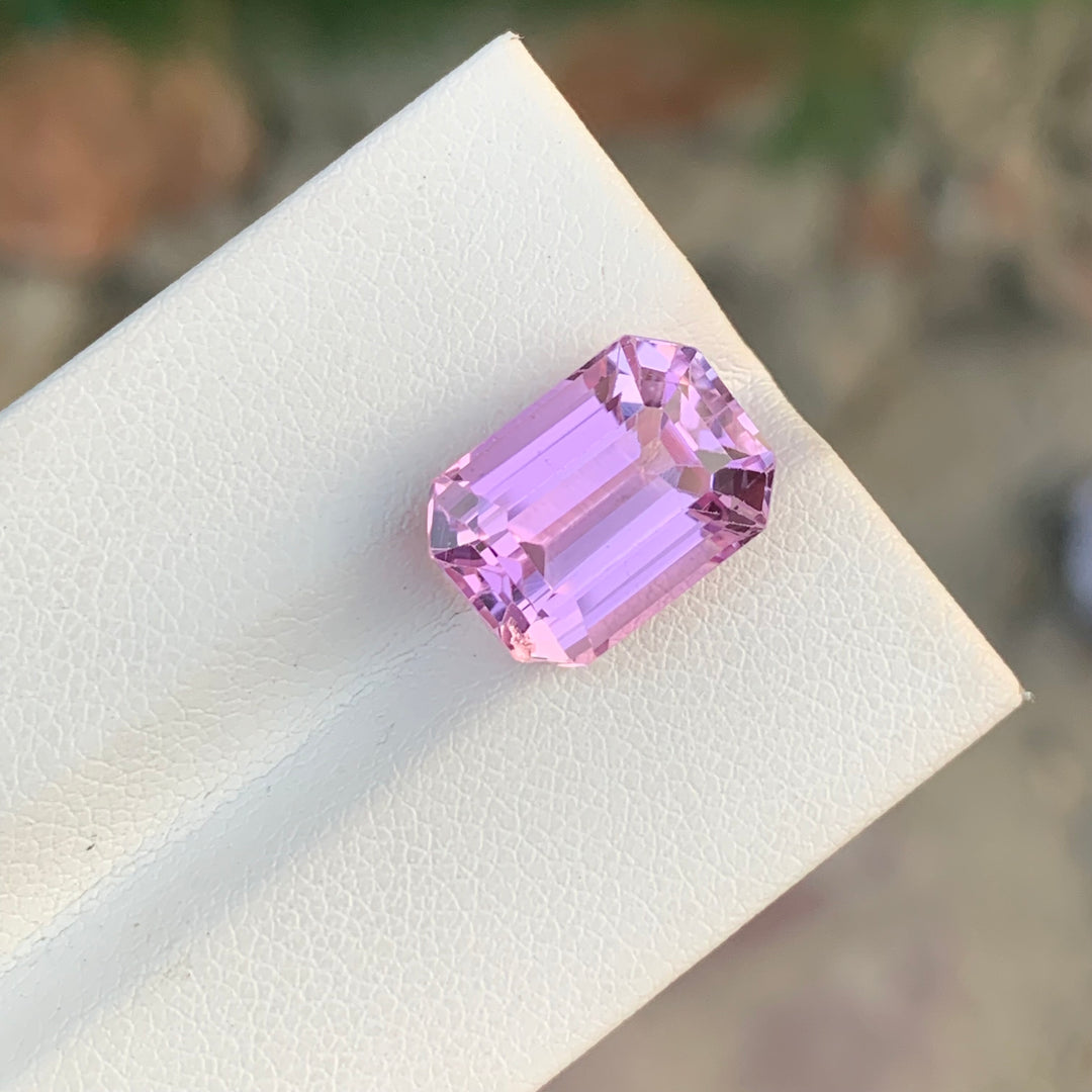 8.30 Carats Emerald Cut Loose Kunzite