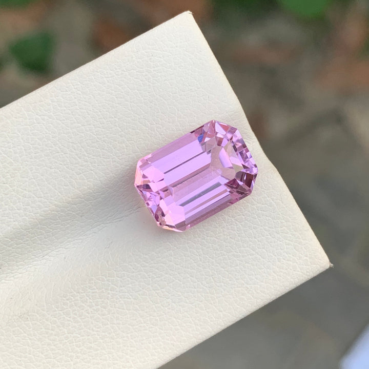 8.30 Carats Emerald Cut Loose Kunzite