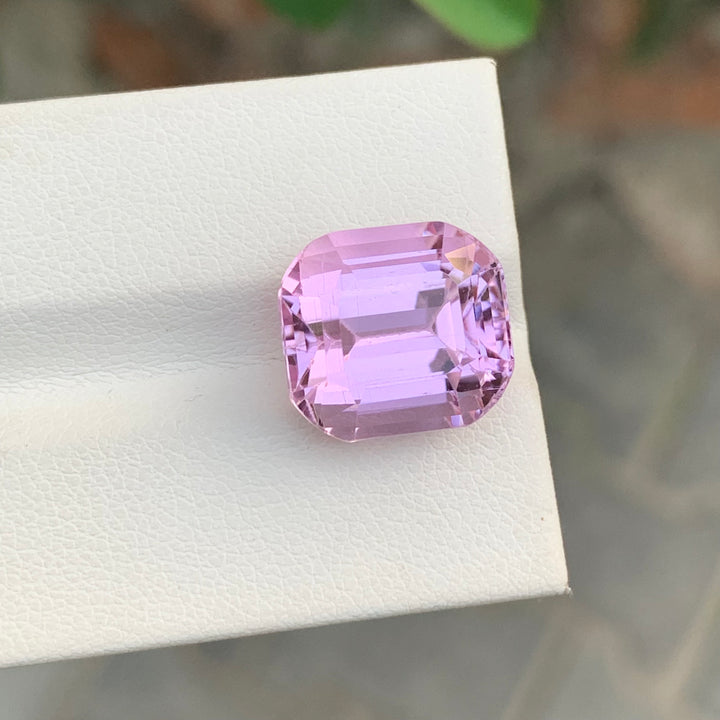 12.85 Carats Cushion Shape Loose Kunzite