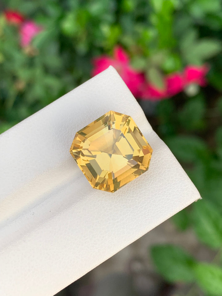 14.05 Carats Faceted Square Shape Citrine