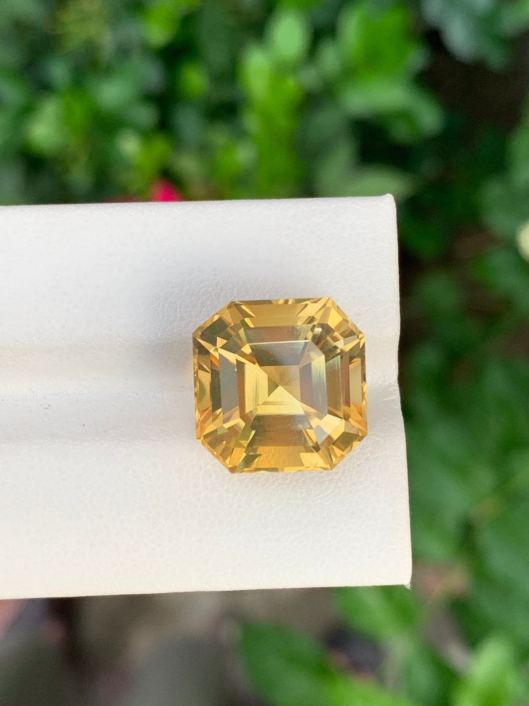 14.05 Carats Faceted Square Shape Citrine