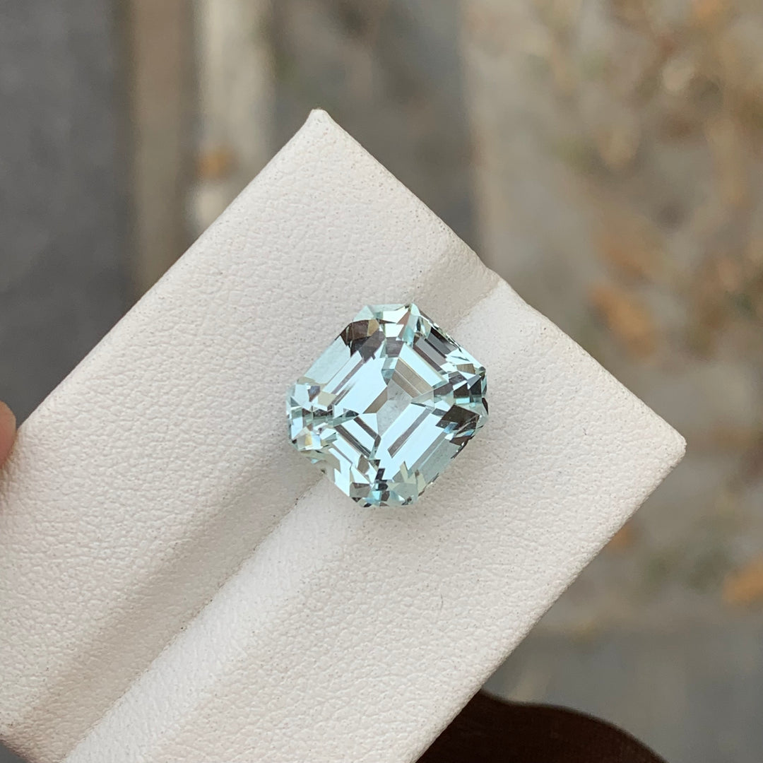 7.15 Carats Tremendous Loose Emerald Shape Aquamarine