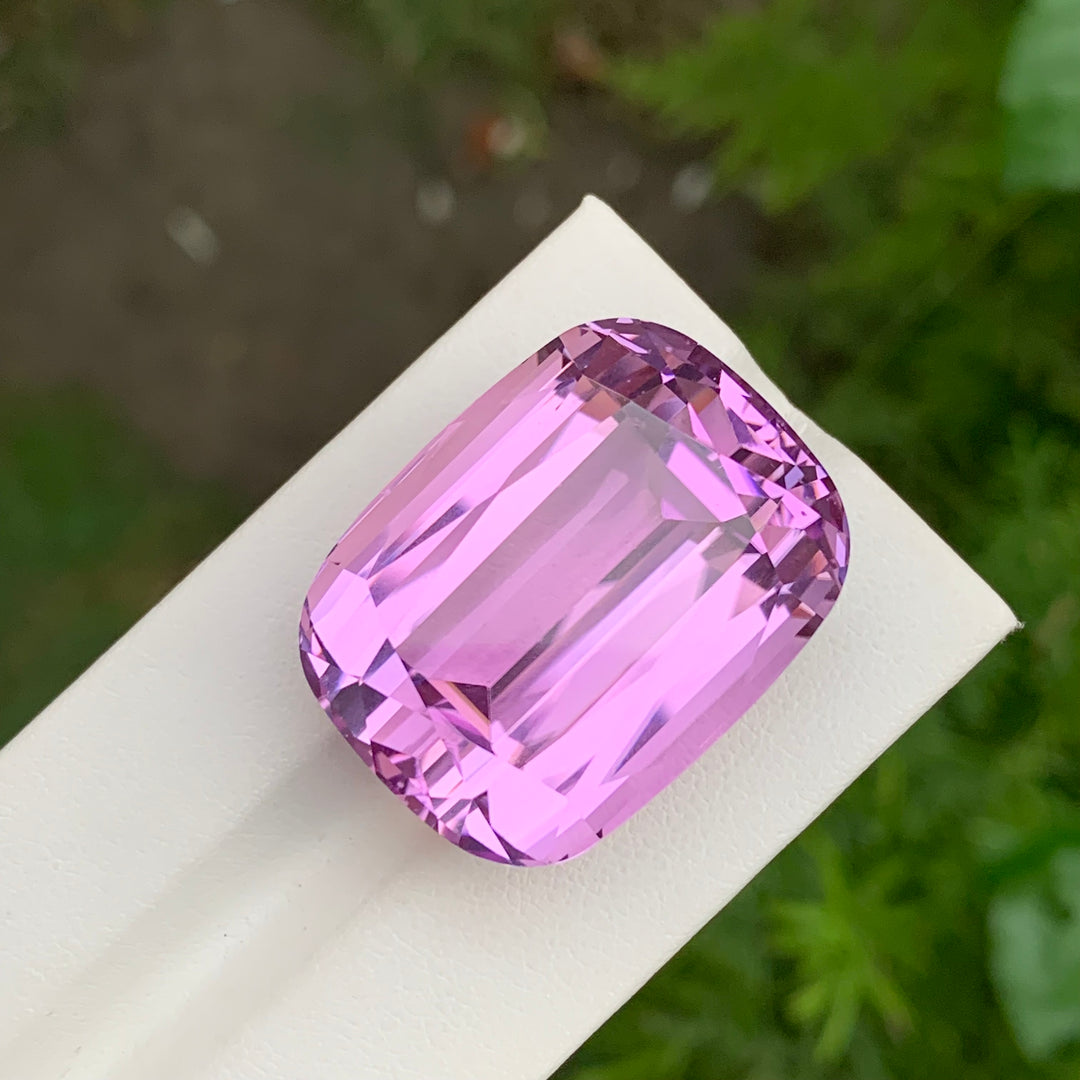 90.35 Carats Lovely Loose Cushion Shape Kunzite