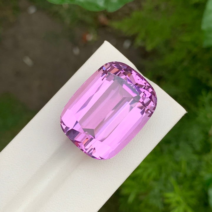 90.35 Carats Lovely Loose Cushion Shape Kunzite