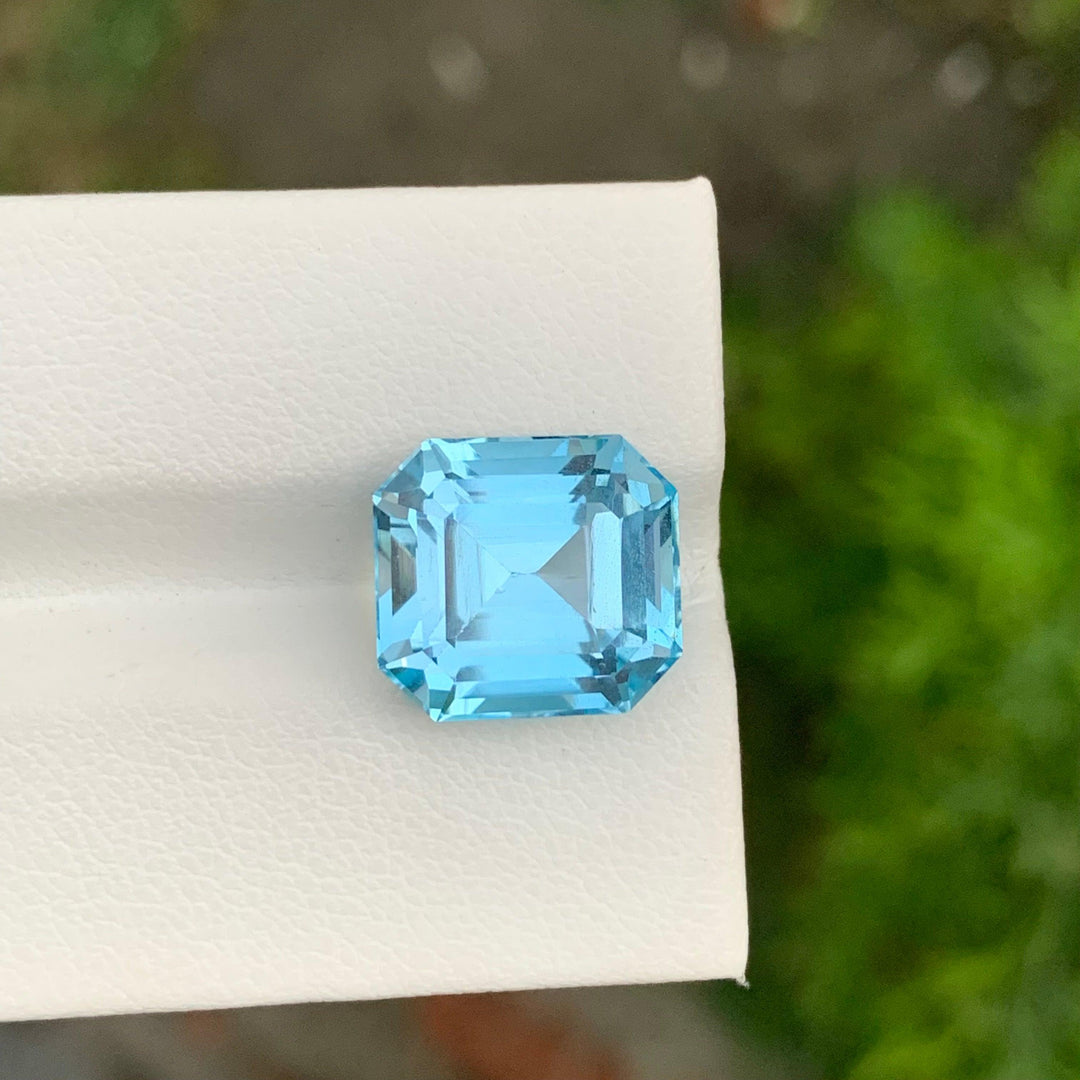 11.55 Carats Loose Emerald Shape Sky Blue Topaz