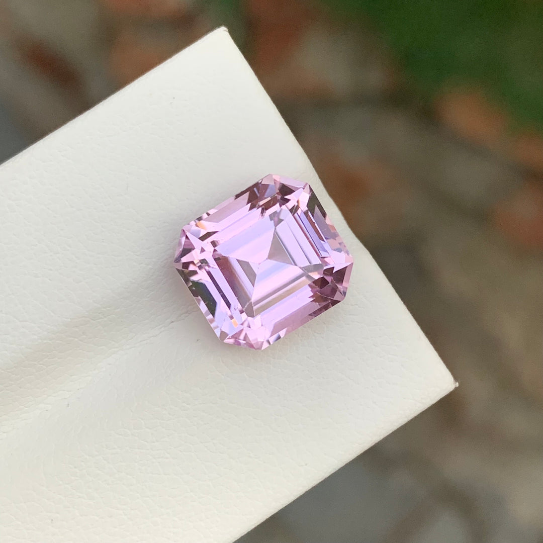 8.70 Carats Faceted Ascher Cut Pink Kunzite