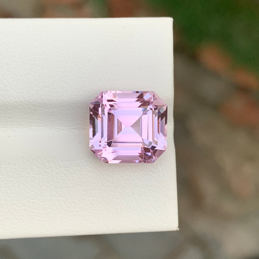 8.70 Carats Faceted Ascher Cut Pink Kunzite