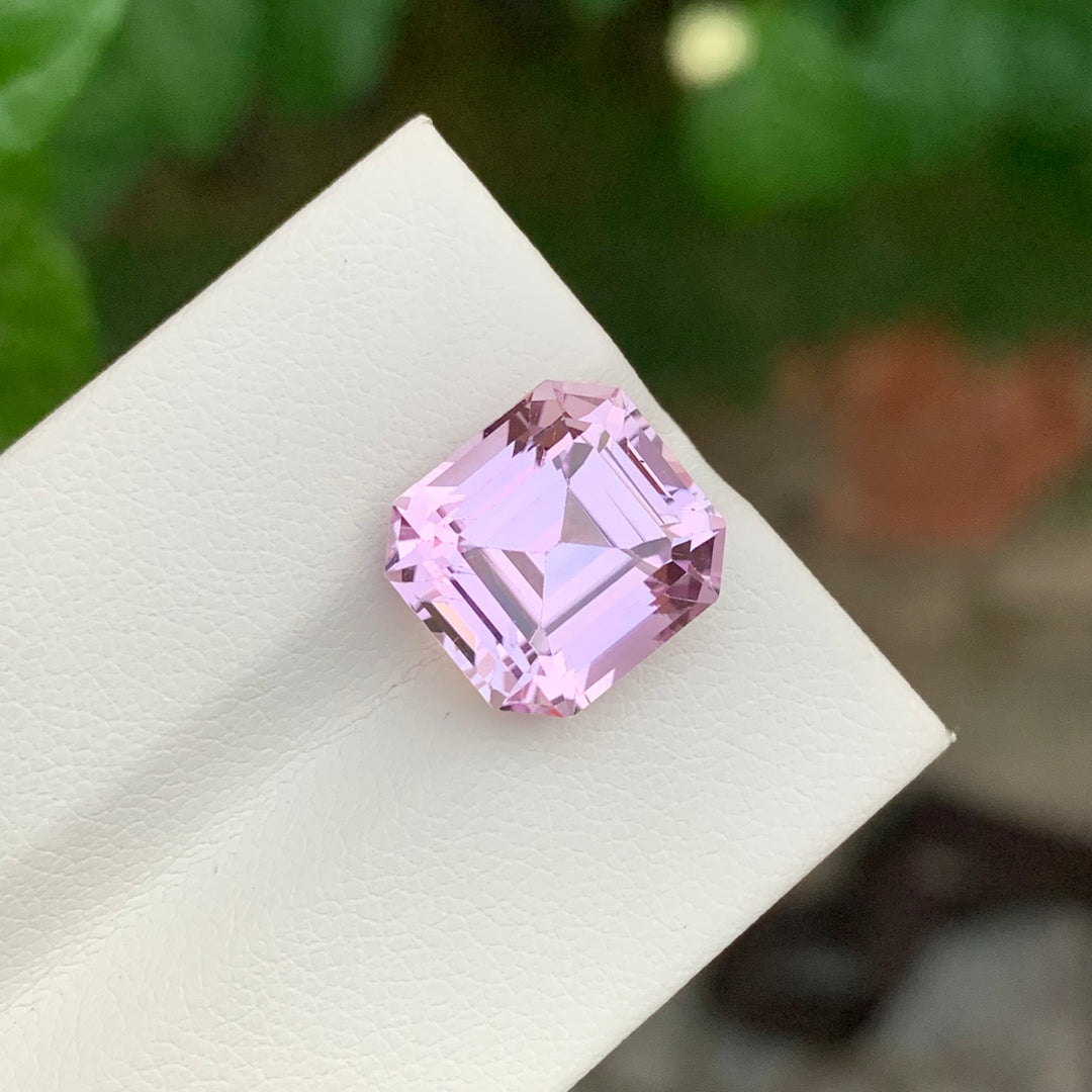 8.70 Carats Faceted Ascher Cut Pink Kunzite