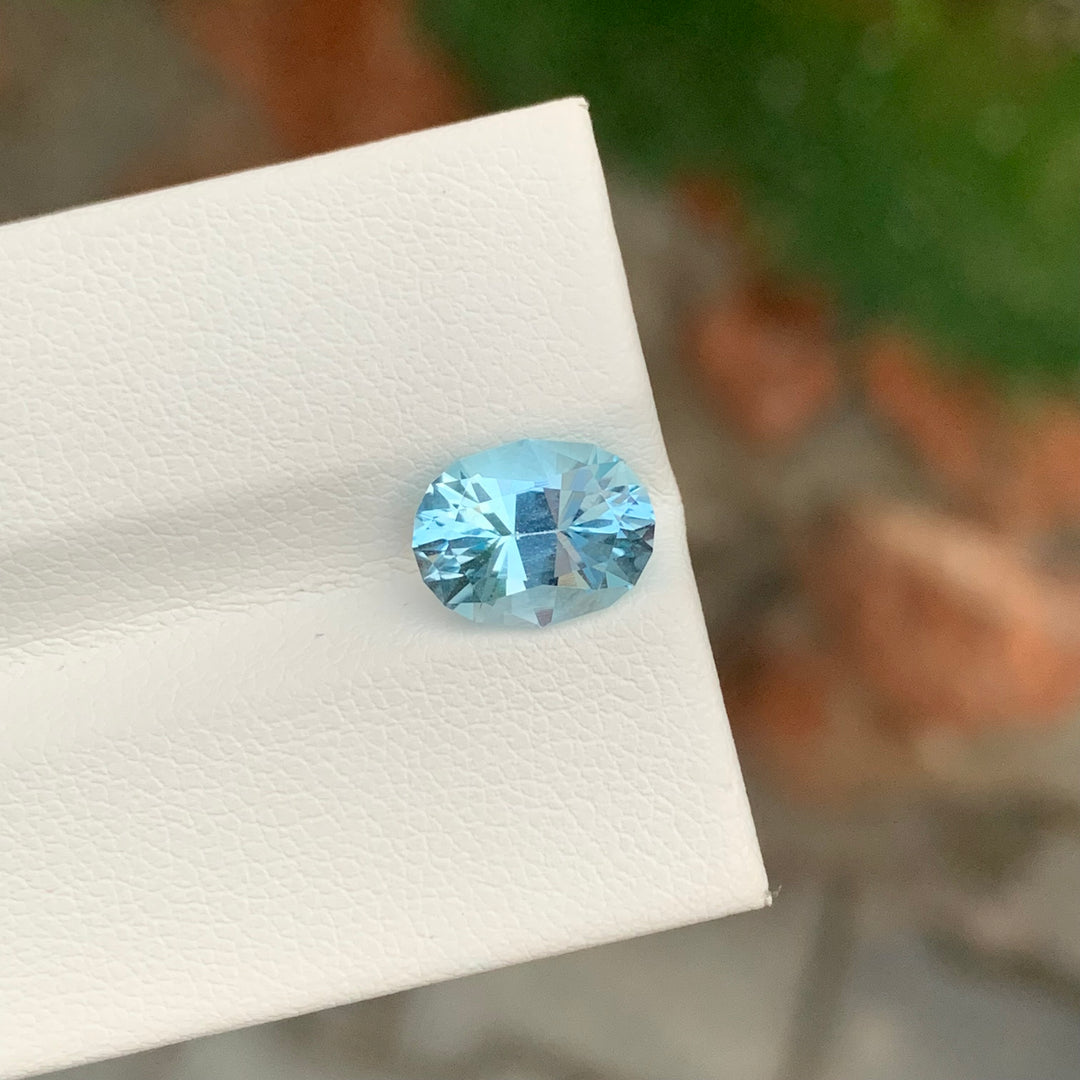 2.80 Carats Loose Oval Shape Sky Blue Topaz