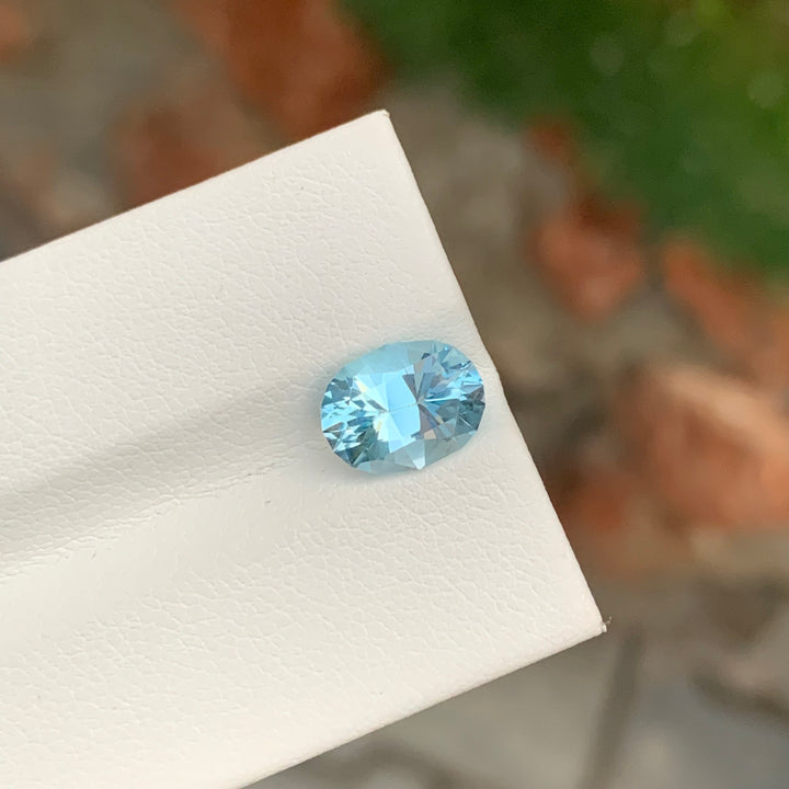 2.80 Carats Loose Oval Shape Sky Blue Topaz