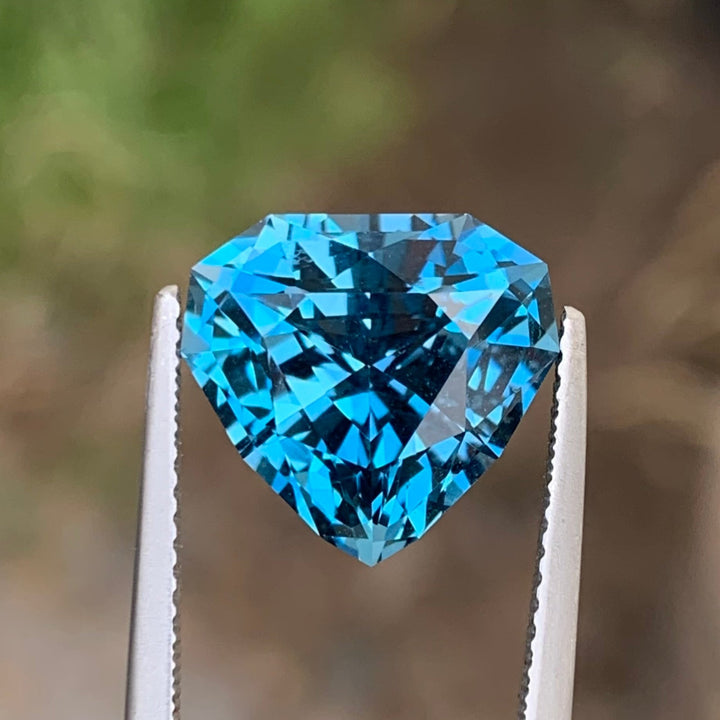 7.15 Carats Lovely Faceted Heart Shape London Blue Topaz