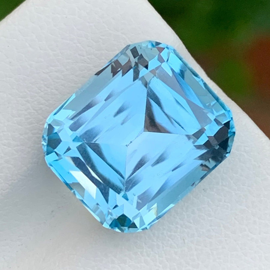 sky blue topaz