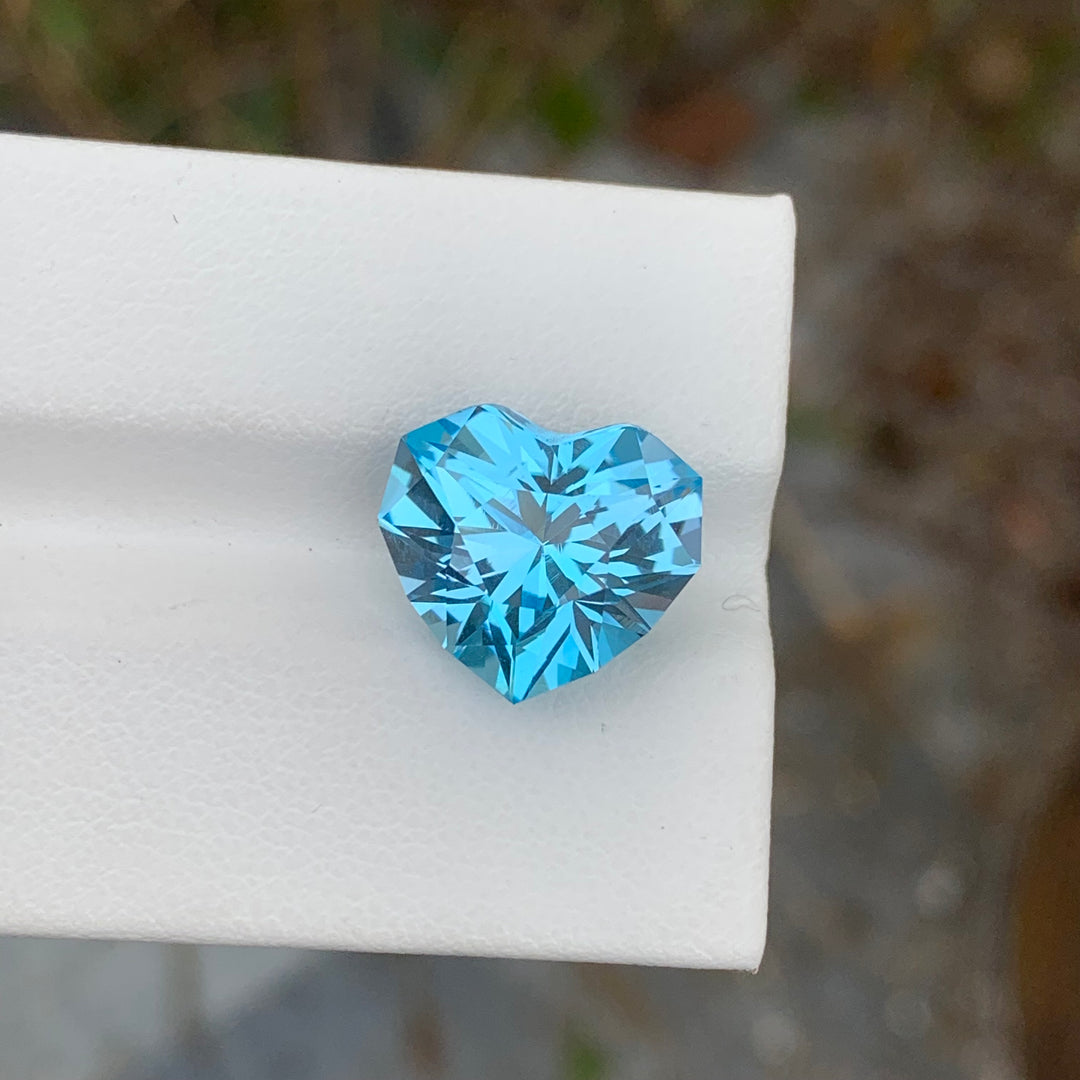 sky blue topaz