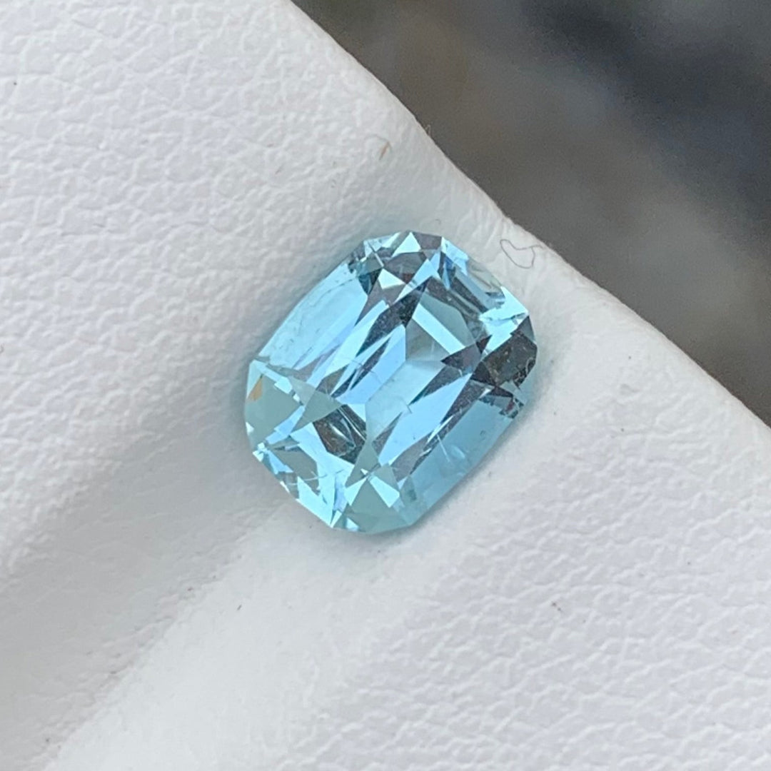 loose aquamarine