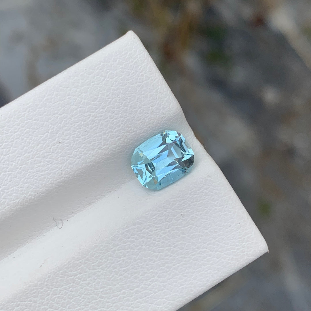 loose aquamarine