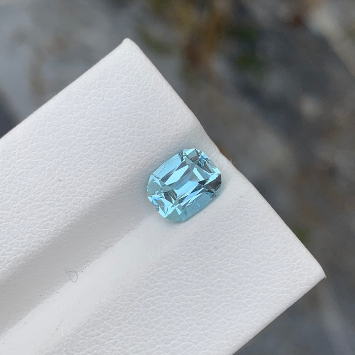 loose aquamarine