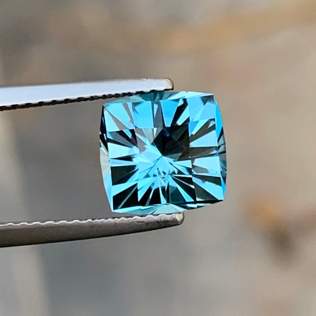 Alluring 3.45 Carats Faceted Fancy Cut London Blue Topaz