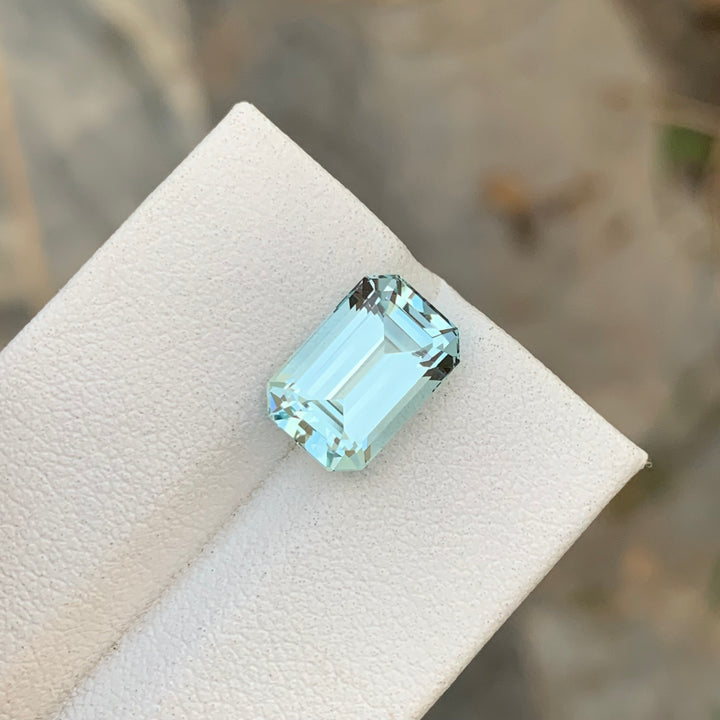 Beautiful 3.80 Carats Emerald Shape Faceted Aquamarine