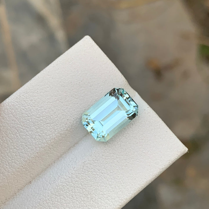 Beautiful 3.80 Carats Emerald Shape Faceted Aquamarine