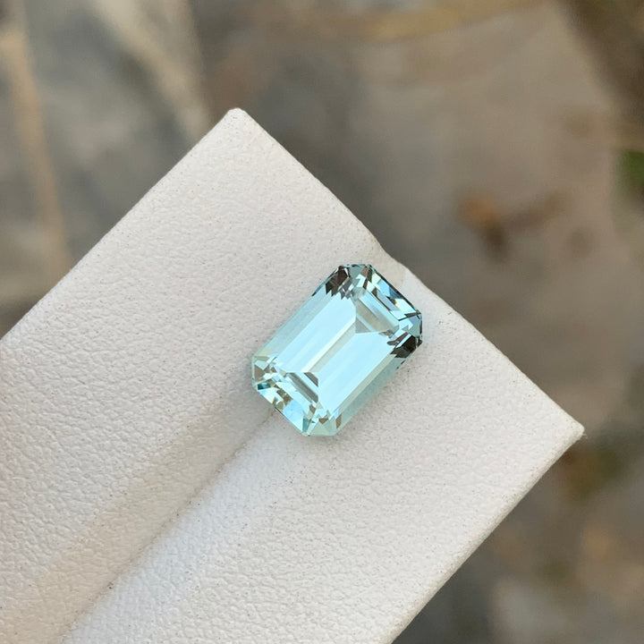 Beautiful 3.80 Carats Emerald Shape Faceted Aquamarine