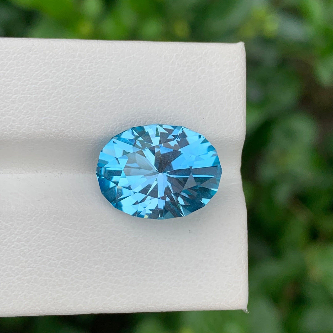 10.65 Carats Faceted Oval Shape Sky Blue Topaz