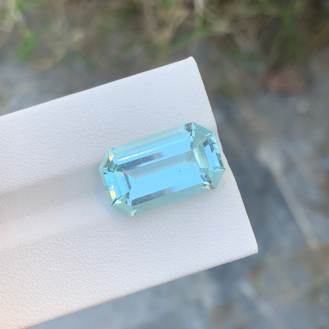 emerald cut aquamarine