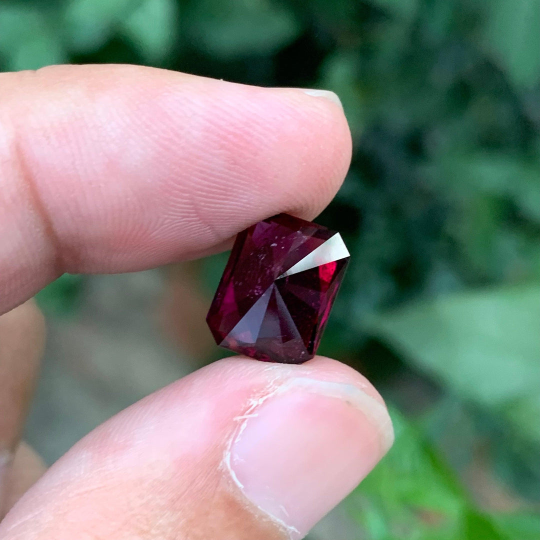 6.50 Carats Loose Rhodolite Garnet Emerald Shape