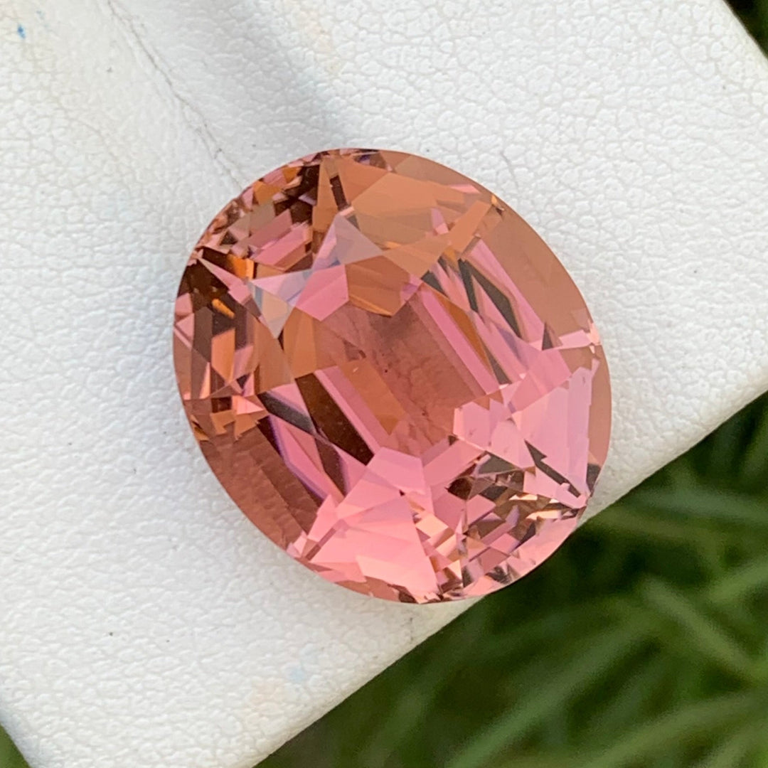21.40 Carats Elegant Loose Oval Shape Peach Pink Tourmaline Gemstone