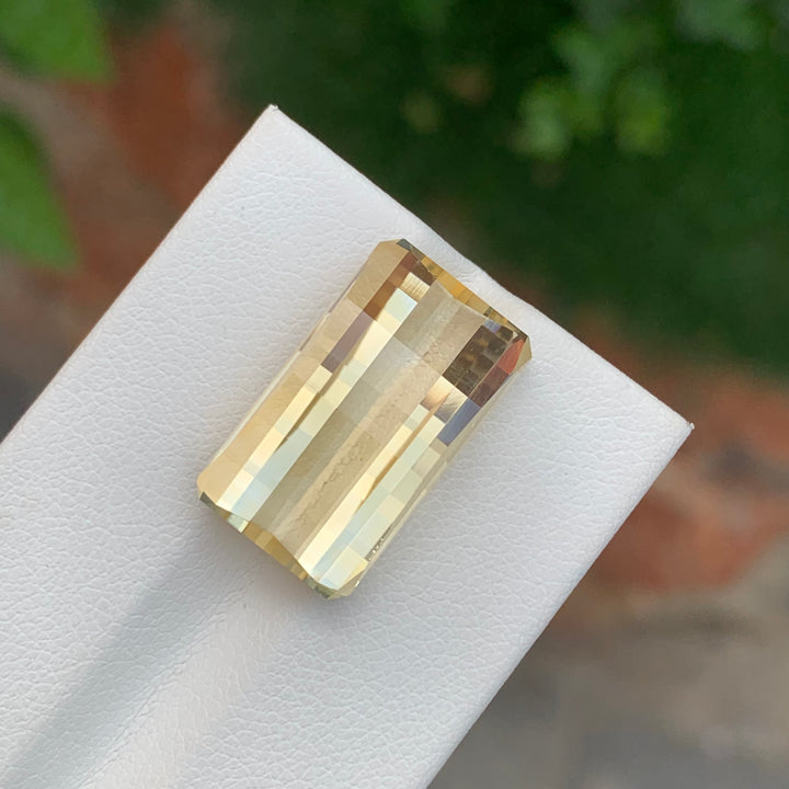 16.85 Carats Loose Smith Bar Cut Citrine