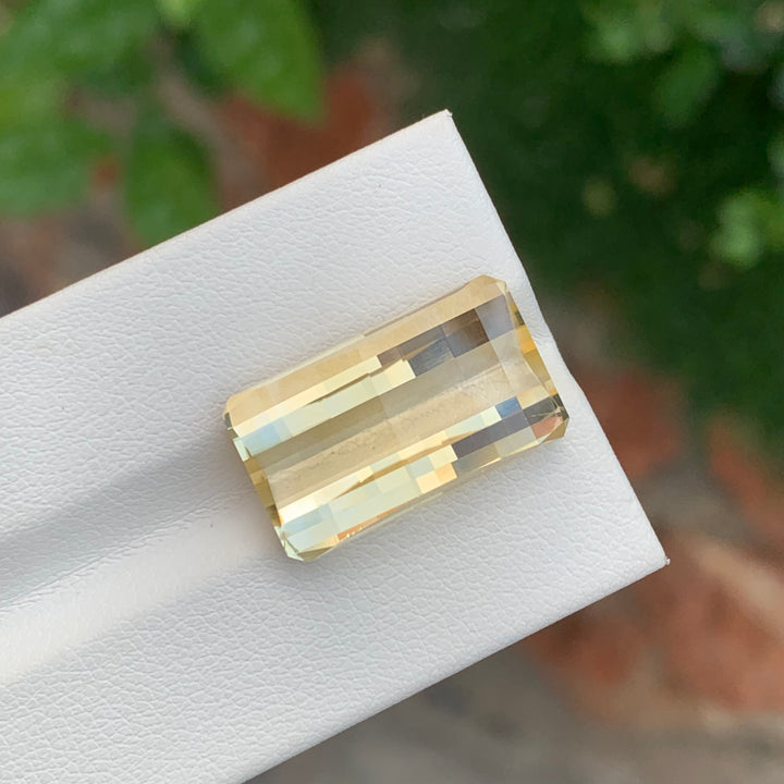 16.85 Carats Loose Smith Bar Cut Citrine